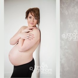 Hot Mama to be – Maternity Photographer – Billings, MT