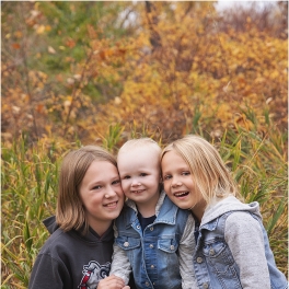 Three Girlies – Fall Minis – Family Photographer – Billings, MT – Montana Photographer
